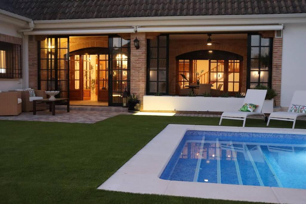 Villa La Casa De Enfrente à Herencia Extérieur photo