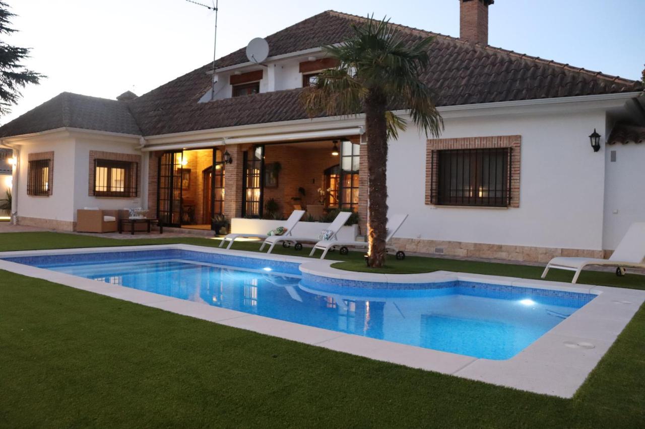 Villa La Casa De Enfrente à Herencia Extérieur photo